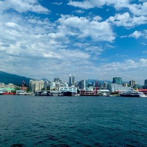 Meet your Posher, Eve